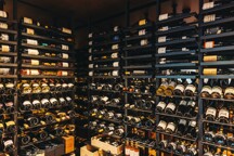 ZlataPraha-WineRoom.jpg - Vinotéka
