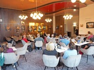 559545876_1372077664925399_8138383516504378346_n.jpg - Besedy s osobnostmi v Hotelu ILF.