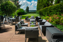 HolidayInnPrague_Garden_3.jpg - Letní terasa