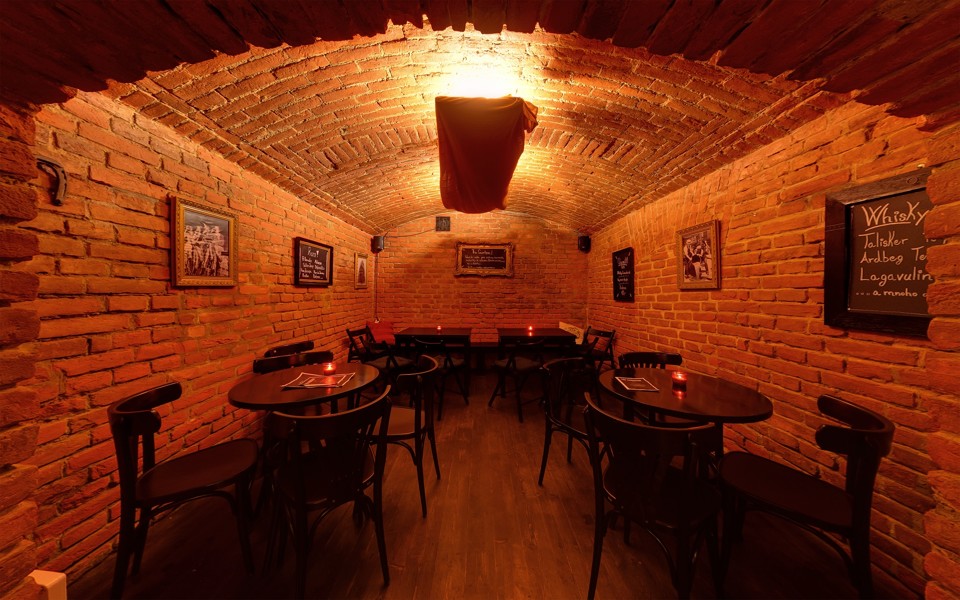 IMG_2006zmensene.jpg - The Garrison