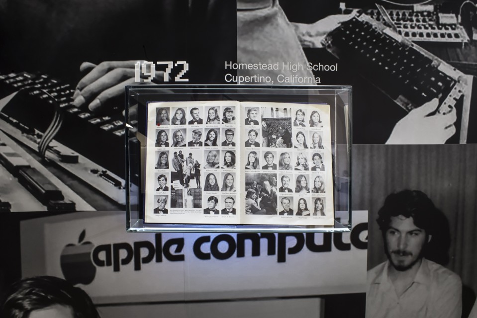applemuseum3.jpg - Apple Museum