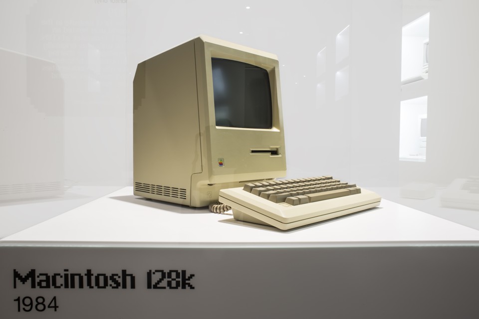 applemuseummac1984.jpg - Apple Museum