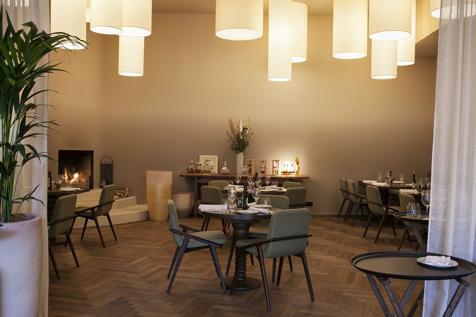 Salonek_s_krbem.png - 