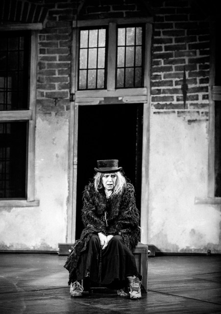 dd-15.jpg - Emma Černá na zkoušce jako Antikva Mankabéna.