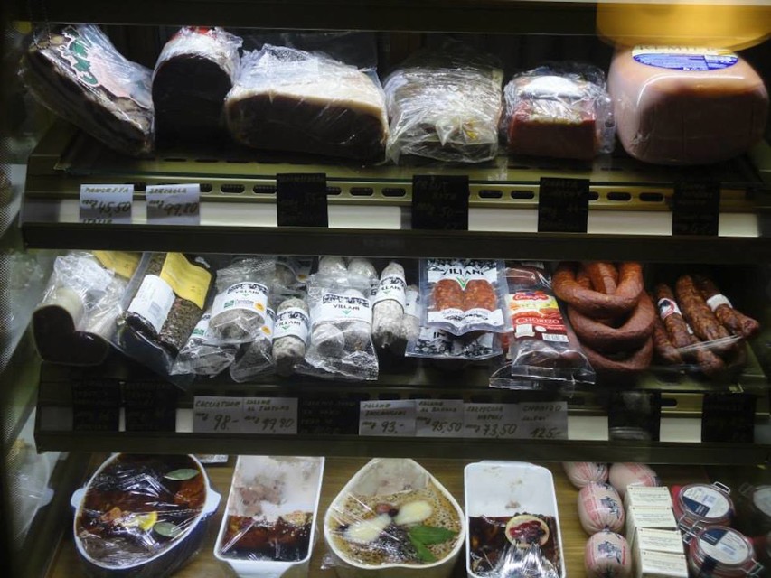 LahudkyF21_2.jpg - Lahůdky F21