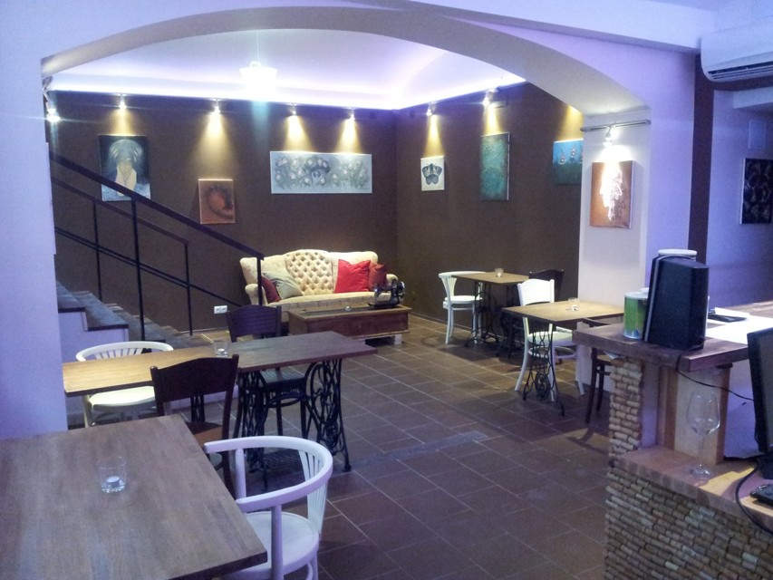 AmperCafe1.jpg - Amper Cafe