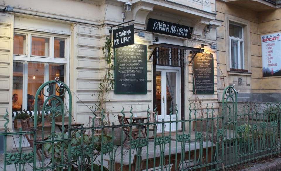 1.jpg - Kavárna Pod Lipami (foto: Petr Ryska)