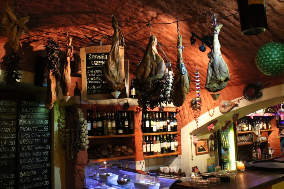 Labodega-sunkynadtapasbarem.jpg - La Bodega Flamenca (foto: Petr Ryska)