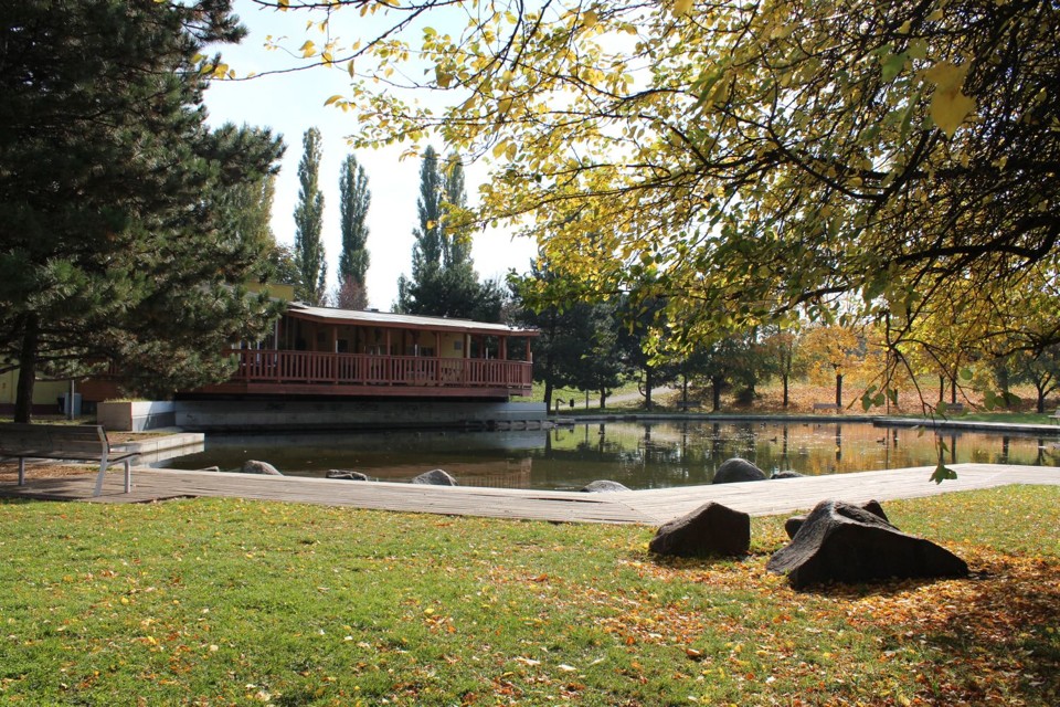 Pizzeriev-parkuPratelstvi.jpg - Pizzerie v parku Přátelství (foto: Petr Ryska)