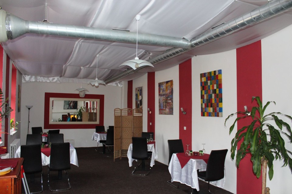 konkurenceinteriersobrazy2.jpg - Interiér restaurace Konkurence (foto: Petr Ryska)