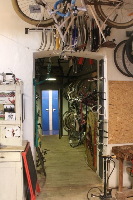 Bajkazyl-zachranaprokolare.jpg - Dílna v Bajkazylu (foto: Petr Ryska)