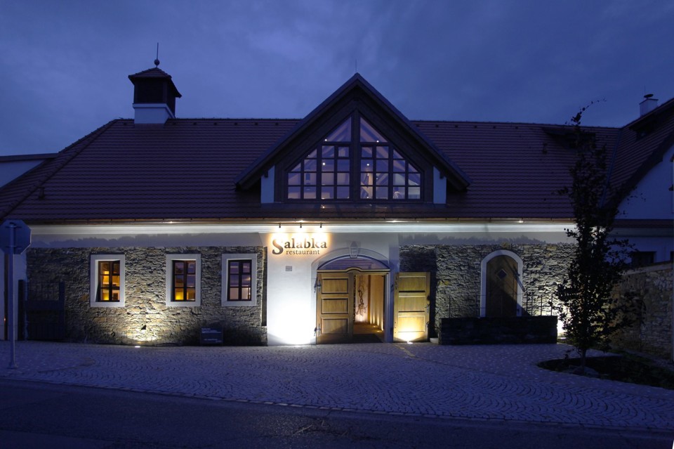 Salabkavecer.jpeg - Restaurace Salabka