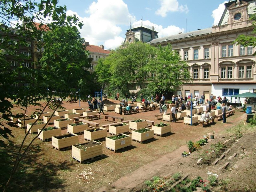 ZahradaSmetanka1.jpg - Komunitní zahrada Smetanka