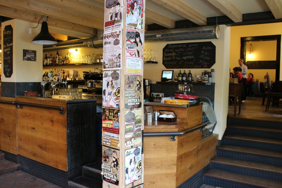 PetersBurgerPub4.jpg - Peter's Burger Pub (foto: Petr Ryska)