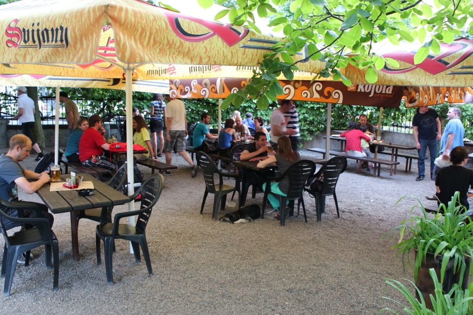 UVilema1.jpg - Zahrádka U Viléma (foto: Petr Ryska)