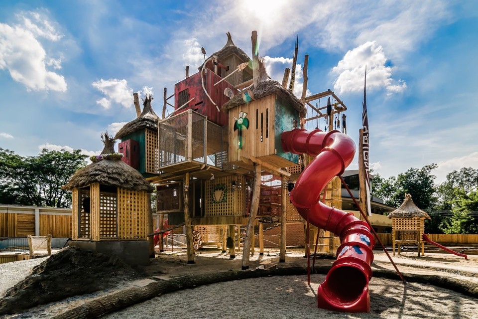 01_DSC_5676xx.jpg - Rezervace Bororo v zoo imitující jihoamerickou pralesní vesnici