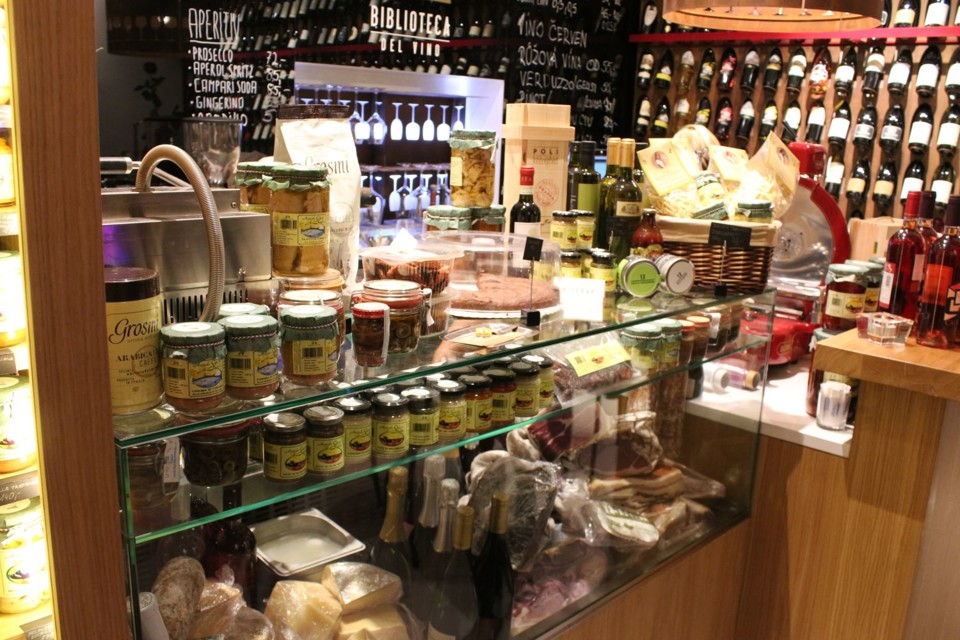 Bibliotecadelvino2.jpg - Biblioteca del Vino (foto: Petr Ryska)