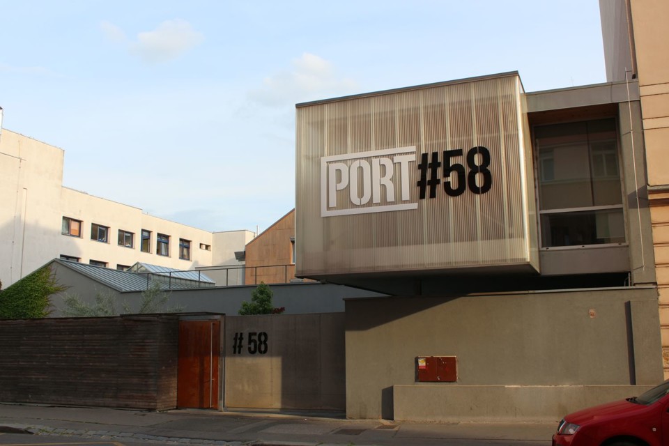 Port58zulice.jpg - Port 58 (foto: Petr Ryska)