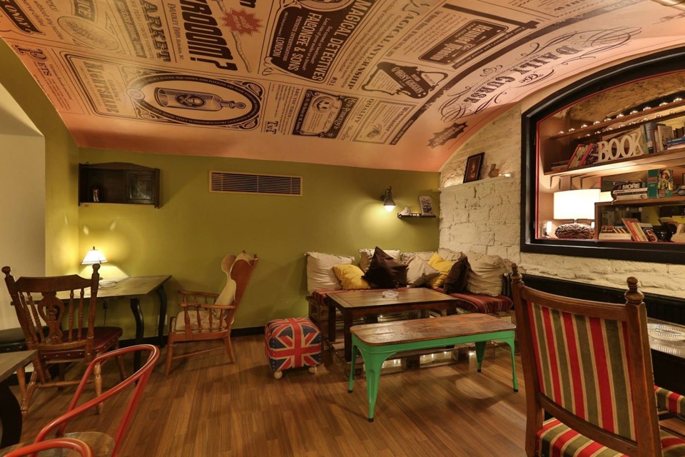 blahblah2.jpg - Blah Blah Bar