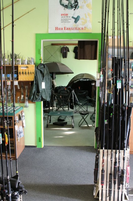 Rybarskepotreby2.jpg - Rybářské potřeby (foto: Petr Ryska)