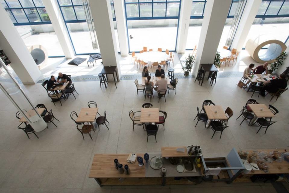 cafe2.jpg - Cafe Jedna (foto: Petr Ryska)