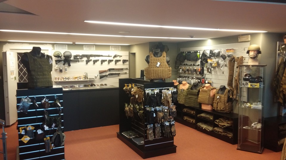 Armed2.jpg - Army shop Armed