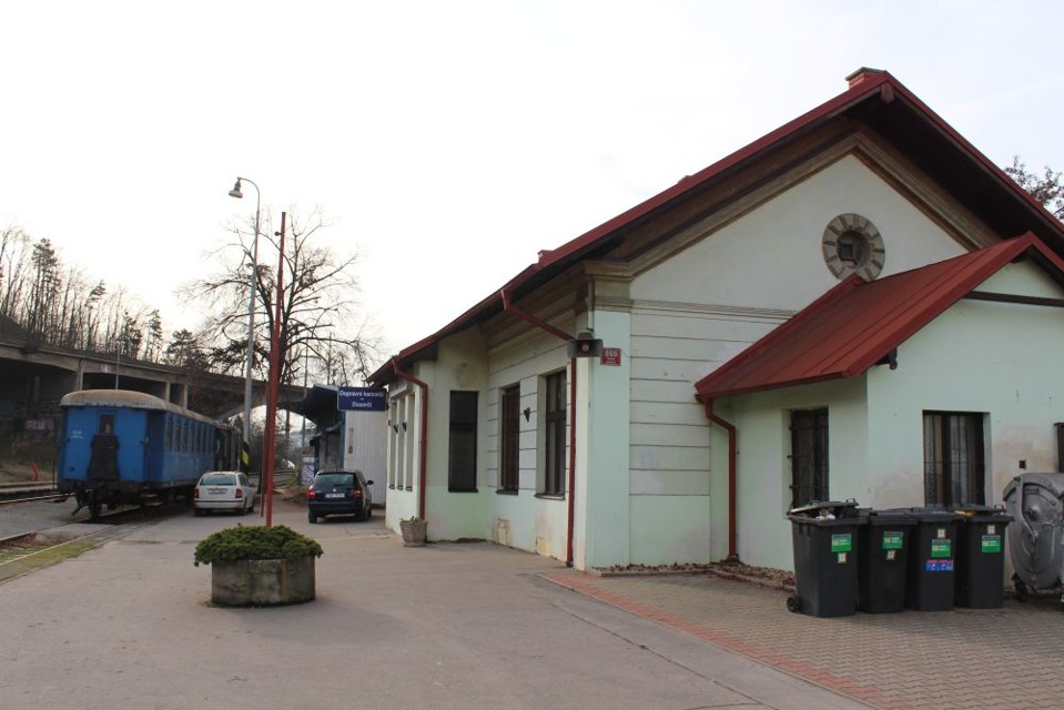 NadrBranikstarenadraznibudova.jpg - Nádraží Braník (foto: Petr Ryska)