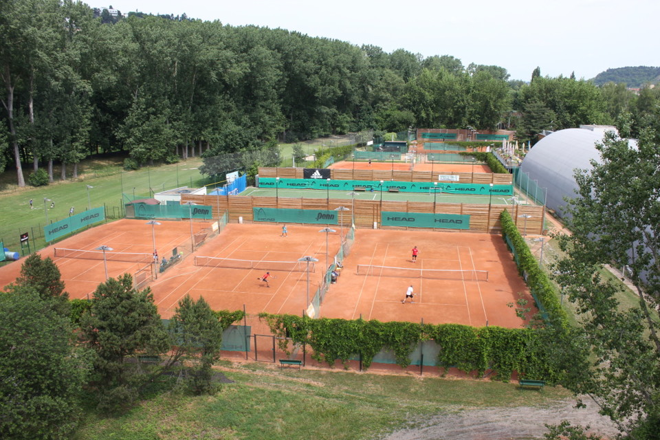 har.jpg - Hamr sport Braník (foto: archiv podniku)