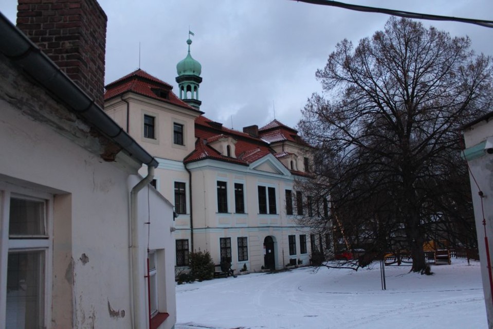 Veleslavinskyzamek.jpg - Veleslavínský zámek (foto: Petr Ryska)