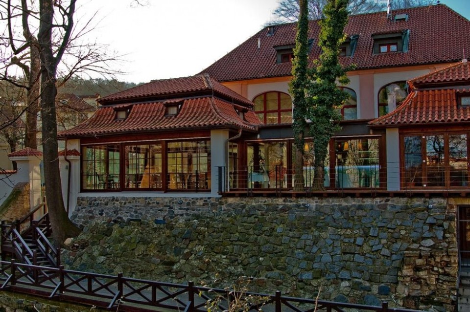 altany-kampa-1000x665.jpg - Altány Kampa