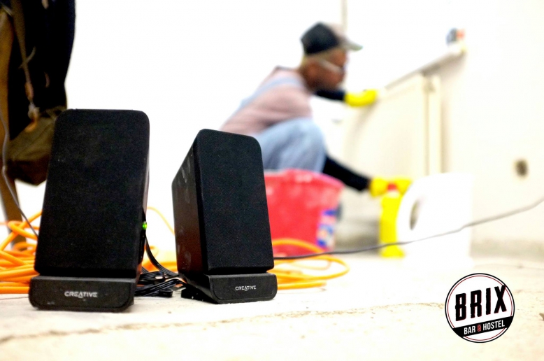 Brix Bar & Hostel