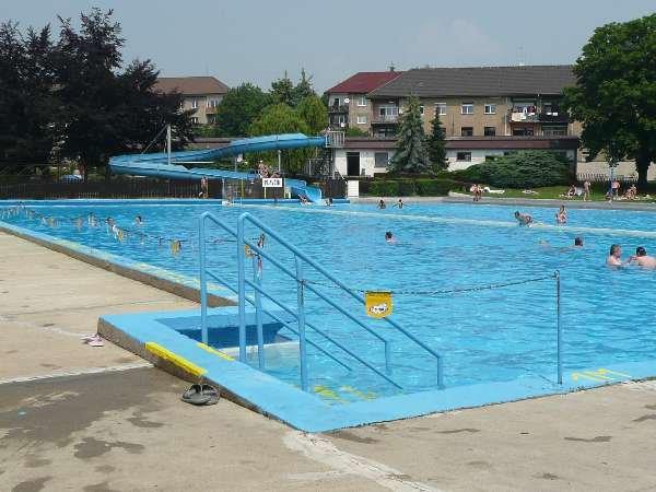 Koupaliště Čakovice