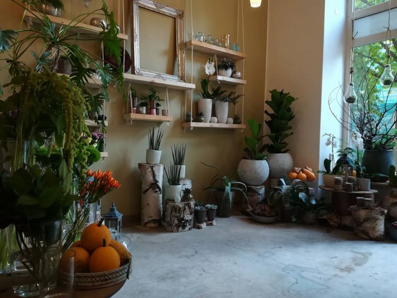 Flowers Coffee Prague