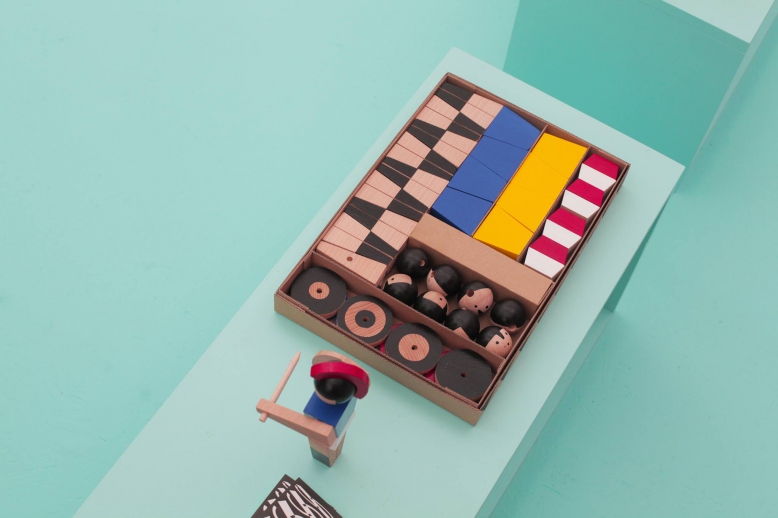 Showroom KUTULU / LIV - Linda Vrňáková / Soudva