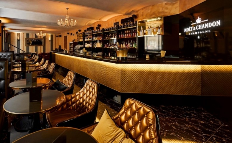 Champagne Lounge Bar