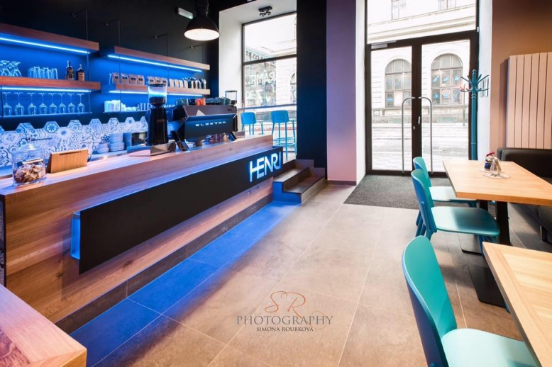 HENRI espresso bar