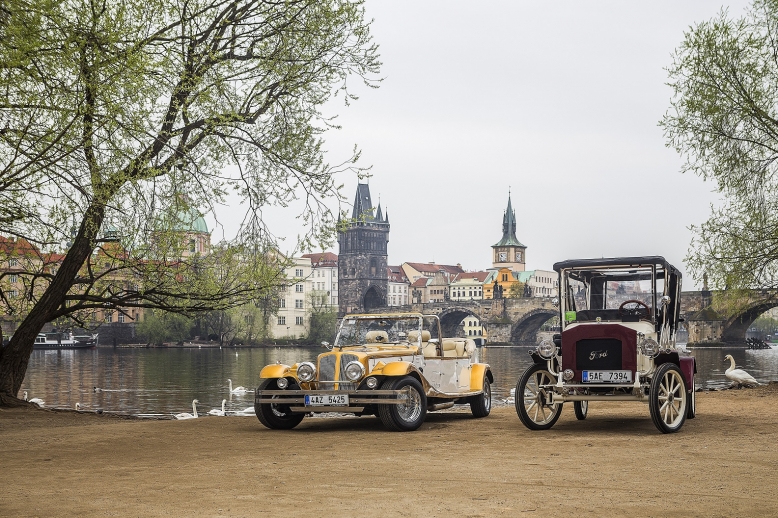 Prague old car