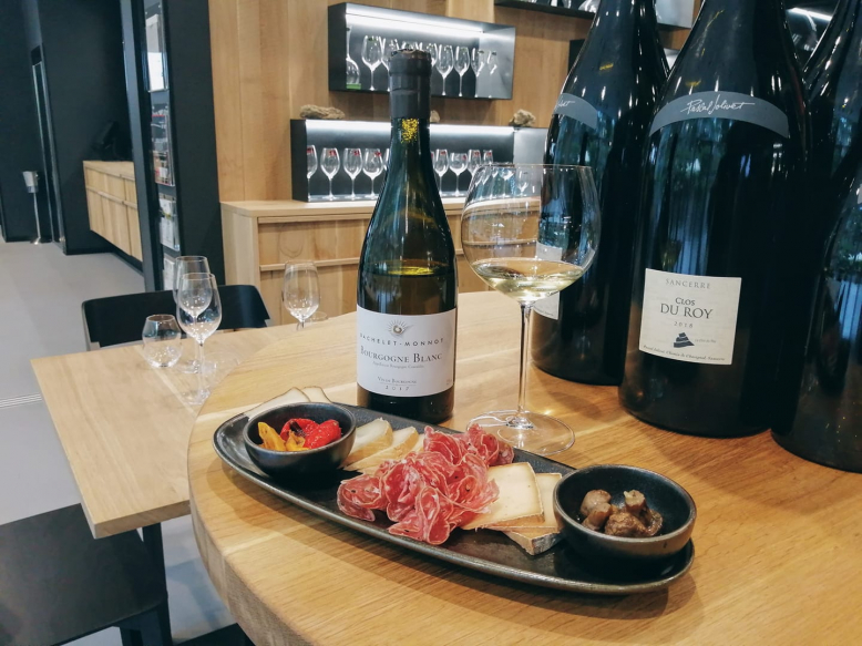 Advivum wine bar & shop