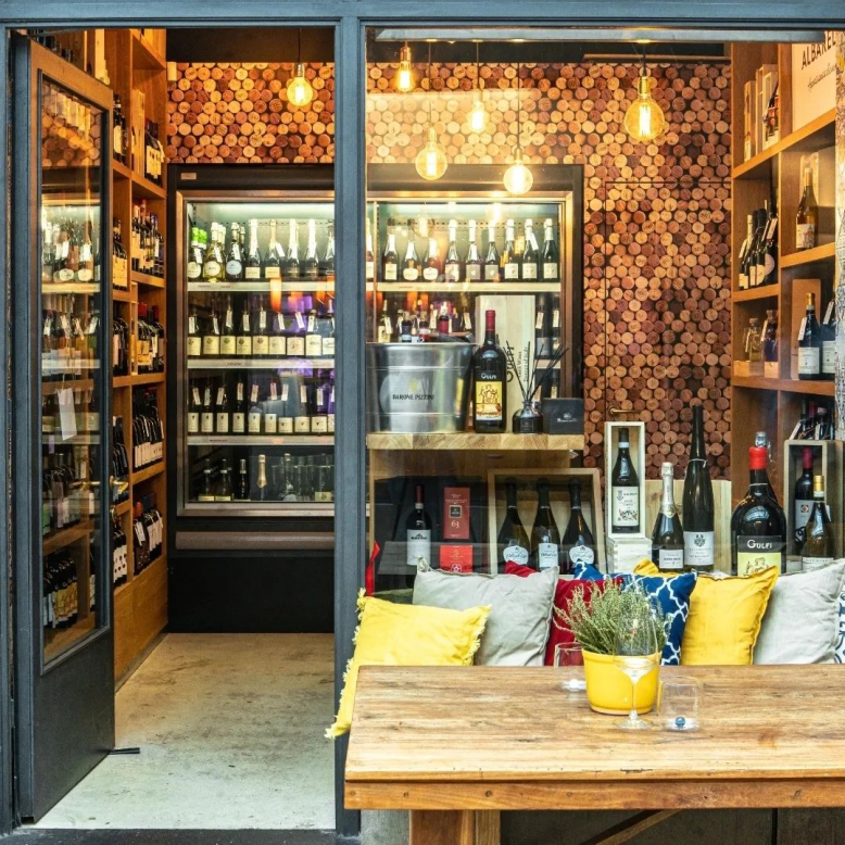 Albarelo Wine Shop & Aperitivo