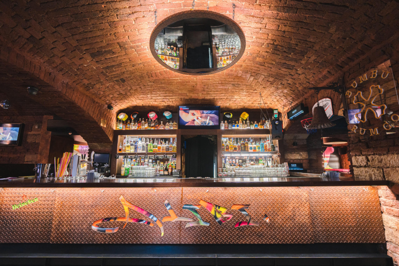 ALIBI. cocktail&music bar Praha