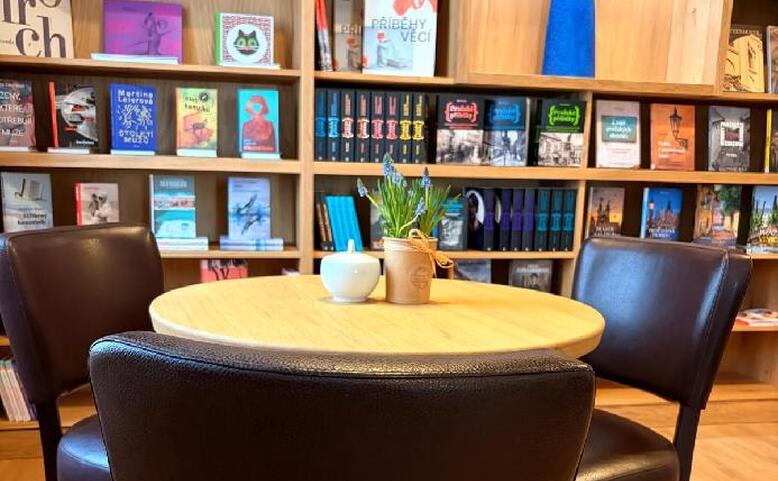Santini Coffee & Books - kavárna