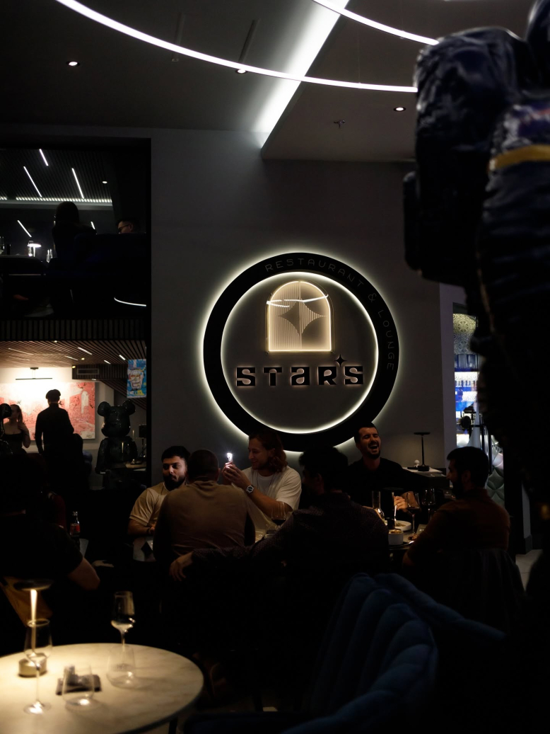 Stars Restaurant & Lounge