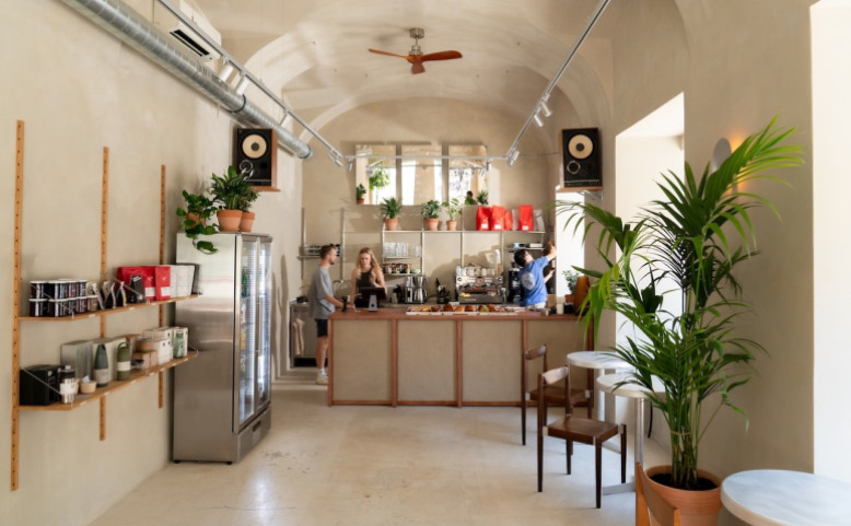 La Forme Café & Bakery