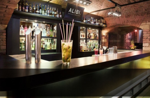 Alibi cocktail & music bar Bar
