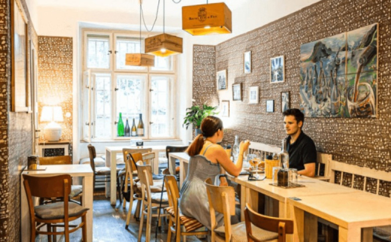 Na břehu Rhôny – vinný bar Výtoň