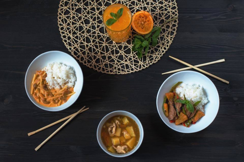 YAM YAM Simply Delicious Food