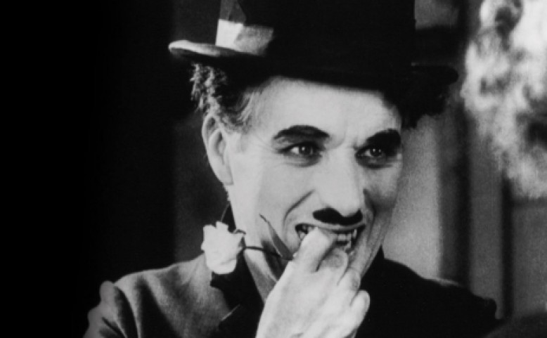 Letní kino na Malostranském náměstí