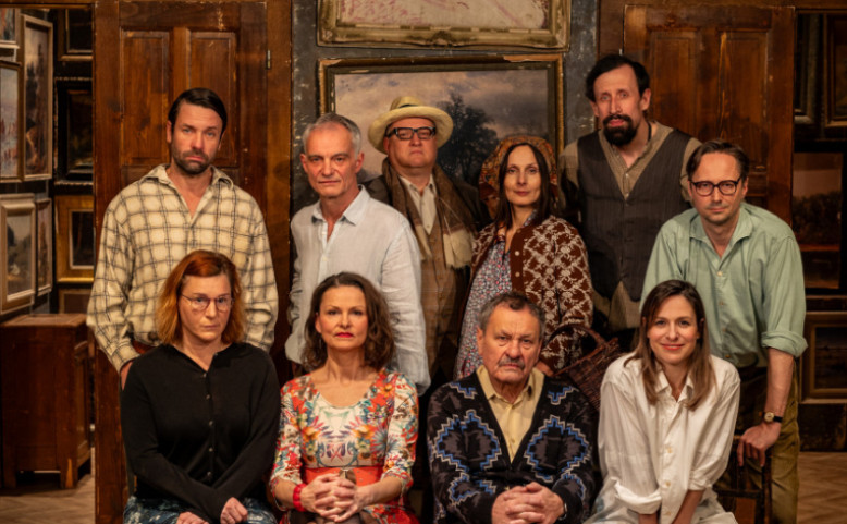 DIVADLO V KINĚ 35 | Racek (Dejvické divadlo)