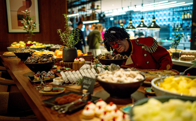 Neomezený bufetový brunch & živá hudba Mikuláš