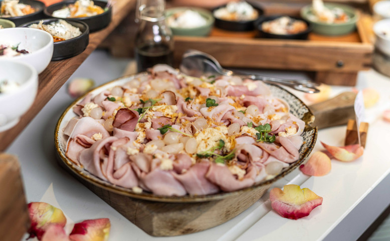 Bufetový brunch s pražskou šunkou